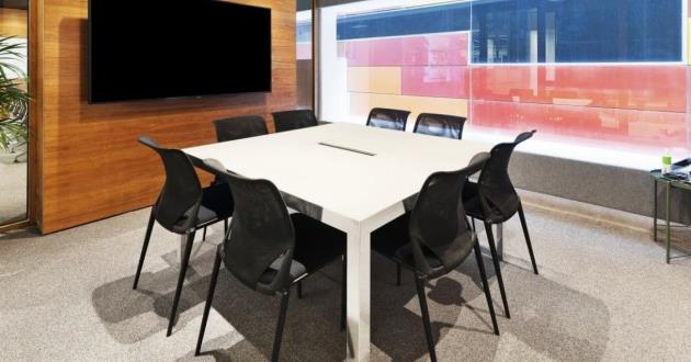 8-Seater Meeting Room