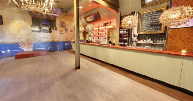 The Charming Chameleon Bar
