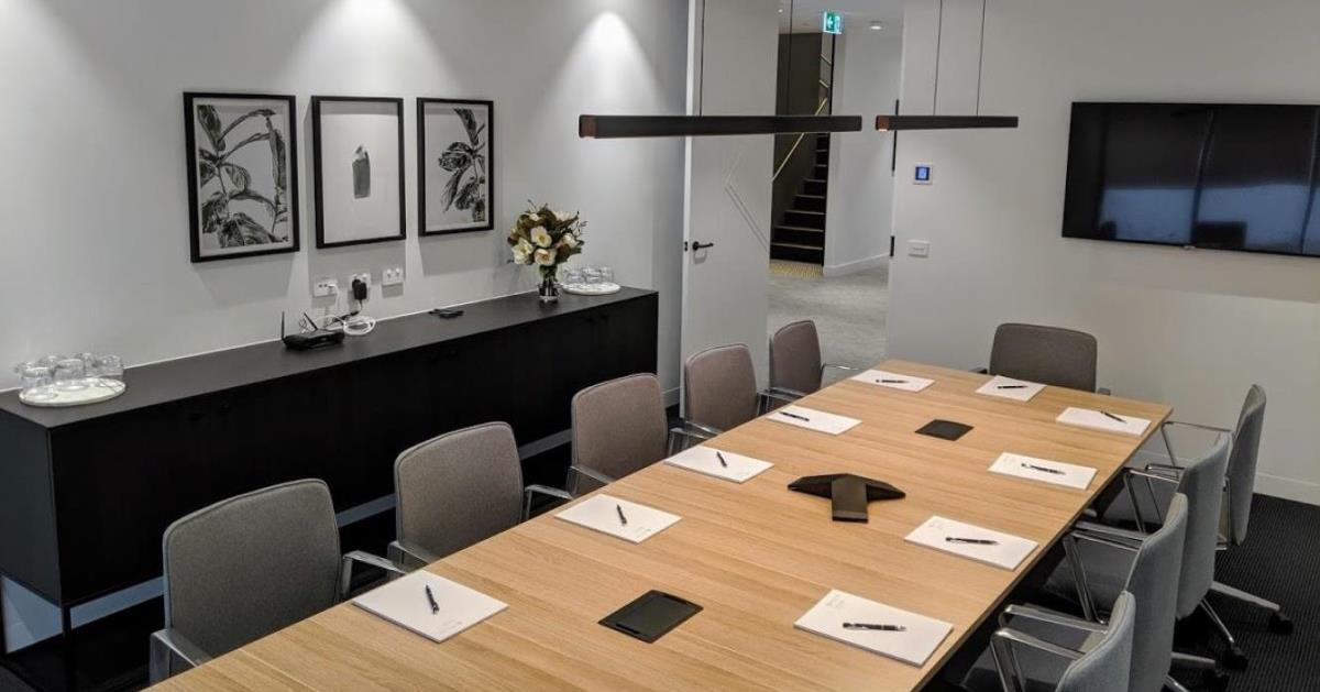 Spacious and Relaxing Boardroom