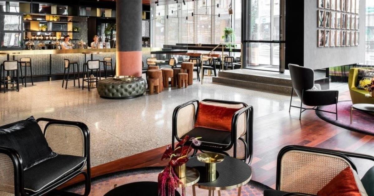 QT Lobby Bar