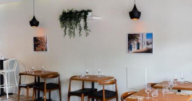 A Spruce-up and A Colorful Vibe Restaurant