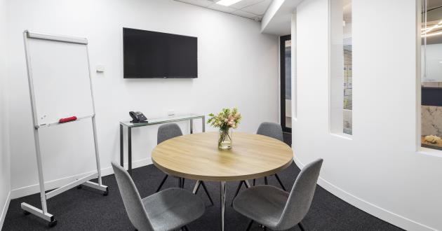 Princess | 4 Person Meeting Room