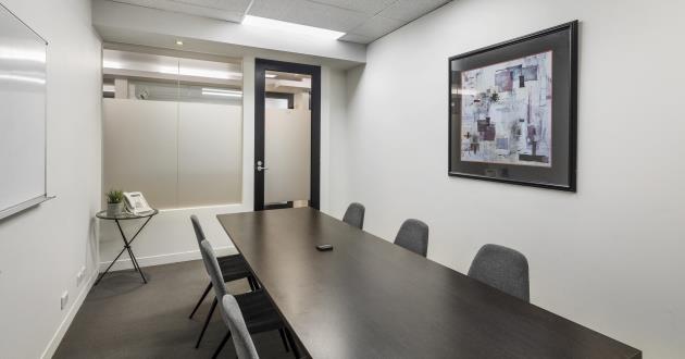 Market | 6 Person Meeting Room