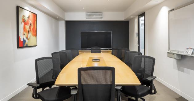Kerferd | 10 Person Meeting Room