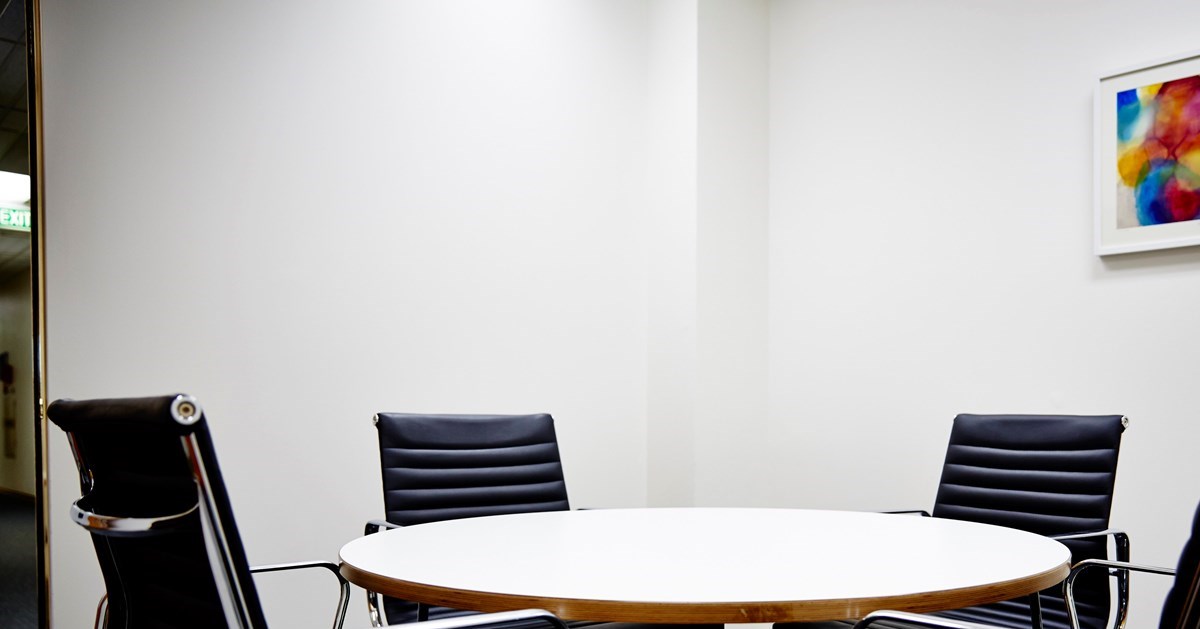 4 Person Meeting Room (Ruby)