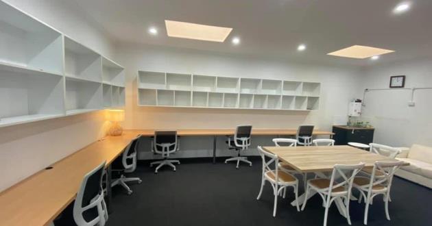 1 Person Desk Space | Noosa Heads