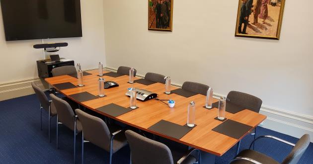 Donald Mackay Small Board Room