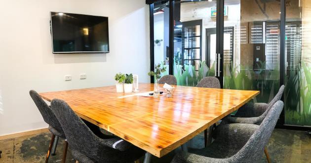 10 Person Meeting Room in Neutral Bay (Diner)