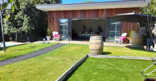 Studio and garden venue for hire
