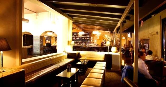 Lounge Bar
