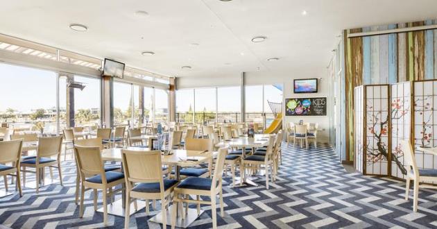 Whole Bistro