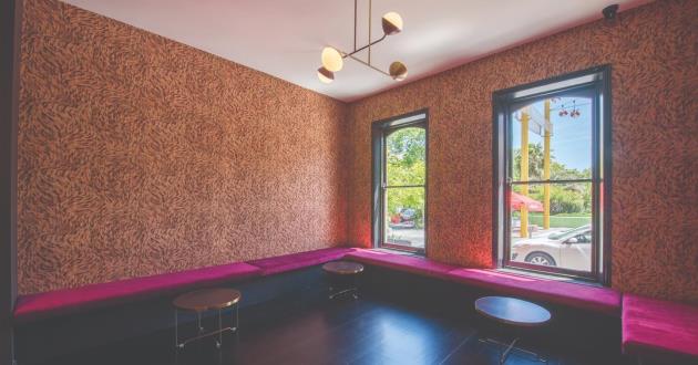 Cocktail Lounge