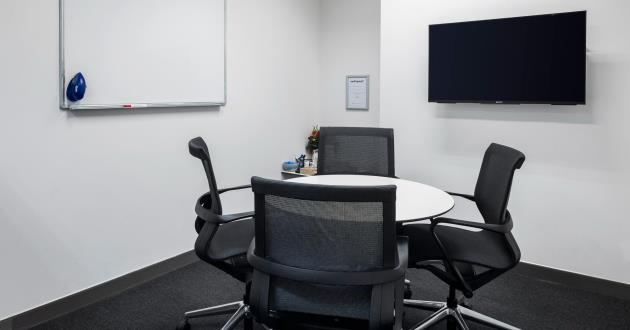 Otago | 4 Person Meeting Room
