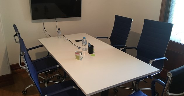 5 Person Boardroom in Pyrmont