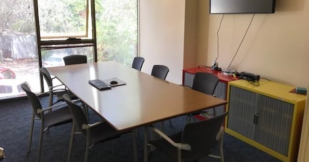 8 Person Meeting Room in Freshwater