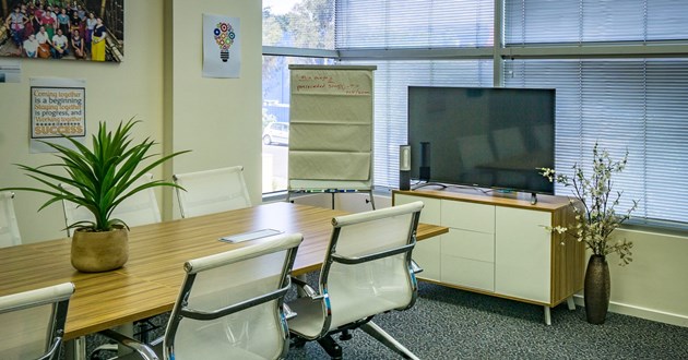 10-12 Person Meeting Room in Kew (Gardenia Room)