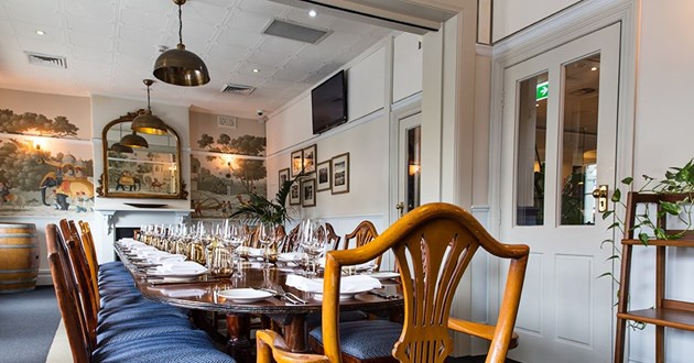 8 Person Meeting Room in Paddington