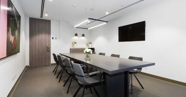 Stylish Boardroom for up to 10 Guests