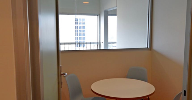 Professional Meeting Room for 4 in Collingwood