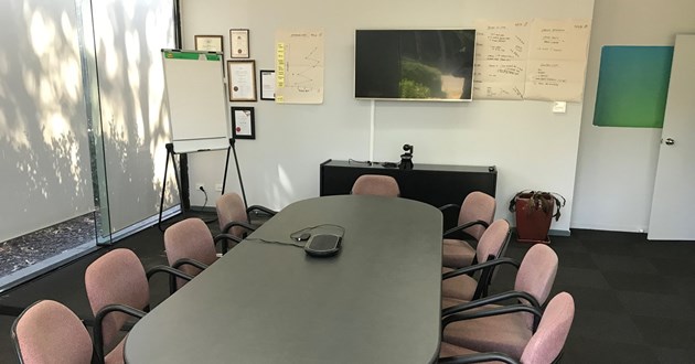 11 Person Meeting Room