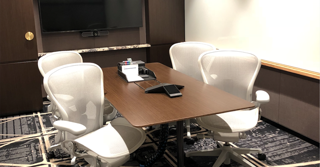 Professional 4 Person Meeting Room