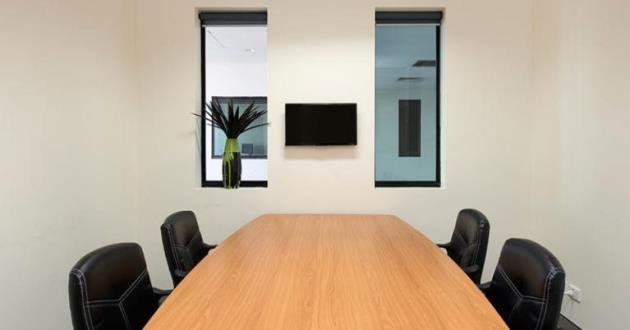 4 Person Meeting Room (Upstairs)