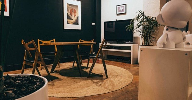 Open Meeting Space for 4 People
