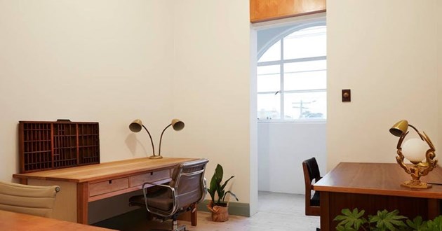 Desks in Thornbury