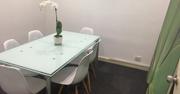 6 Person Meeting Room in Caulfield South