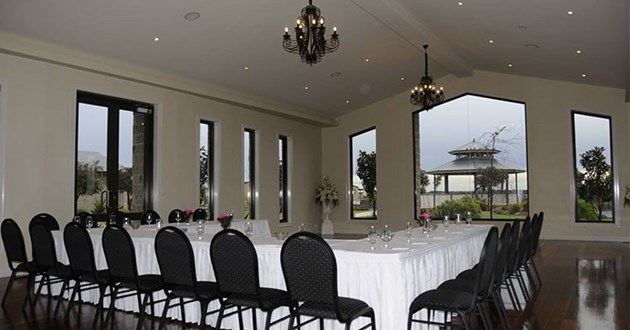 20 Person Meeting Space next to Avalon Airport