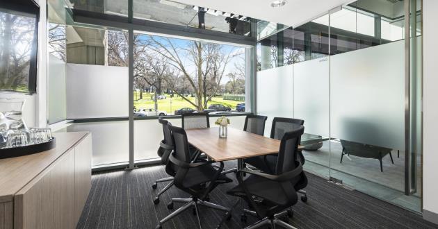 Collins | 6 Person Meeting Room