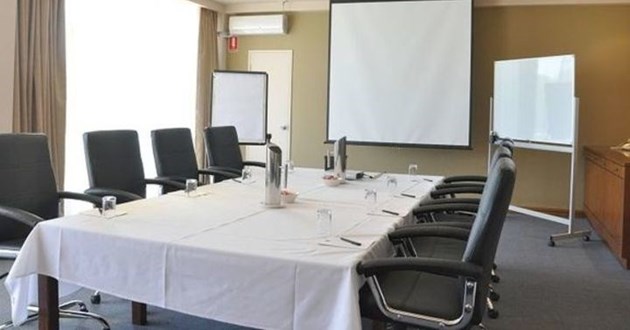 Natural Light-filled Meeting Room (Kensington)