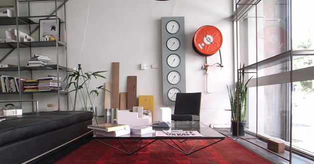 Permanet Desk