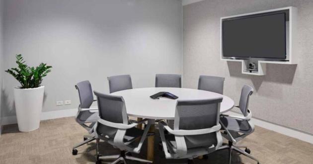 8 Person Meeting Room in Farrer Place C1