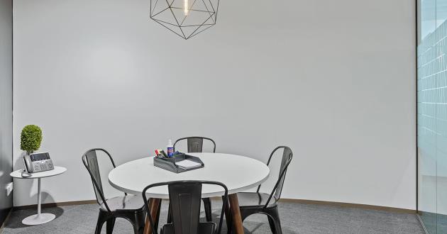 4 Pax Meeting Room in Barangaroo