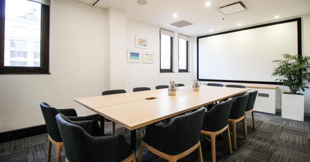 12 Person Boardroom w Natural Light by Wynyard (Lvl 11)