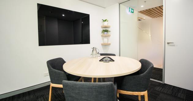 4 Person Meeting Room (Level 11)