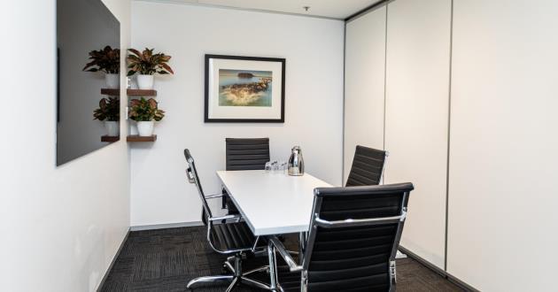 4 Person Meeting Room (Level 8)