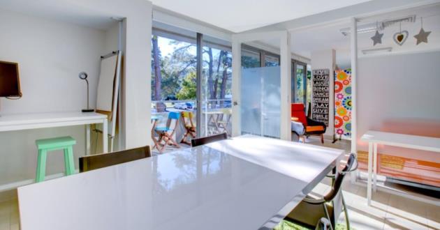 8 Person Meeting Room - Newport NSW