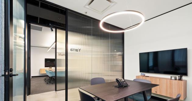 Yarra | 6 Person Meeting Room