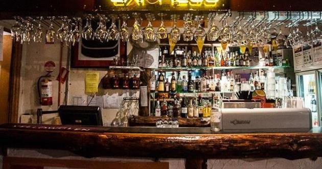 Right Dancefloor Bar 3
