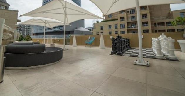 Courtyard and Poolside