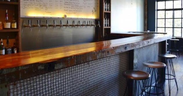 Main Bar