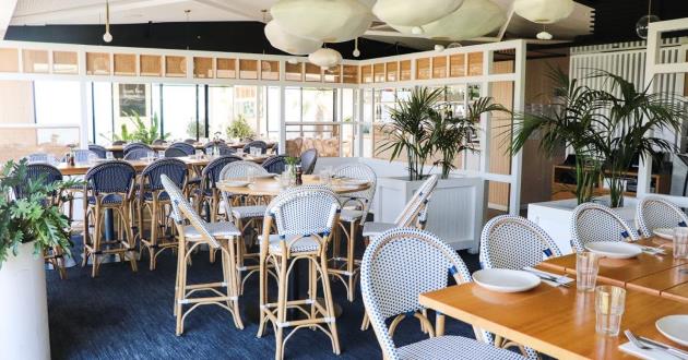 Semi-Private Waterfront Dining Room
