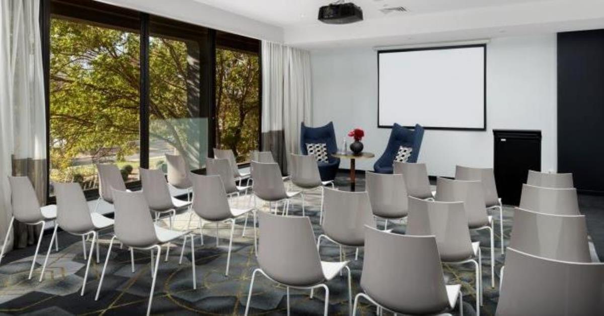Private Think Tank in the Heart of the City (Studio 4)