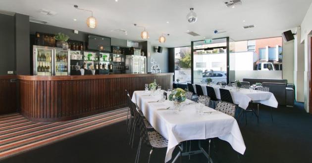 The Stunning Lounge Bar